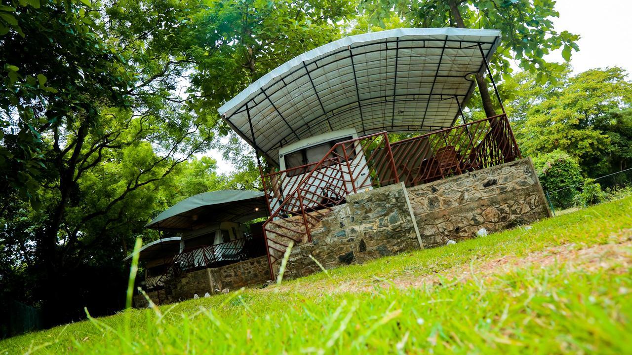 Malwathu Oya Caravan Park Bed & Breakfast Anuradhapura Eksteriør bilde