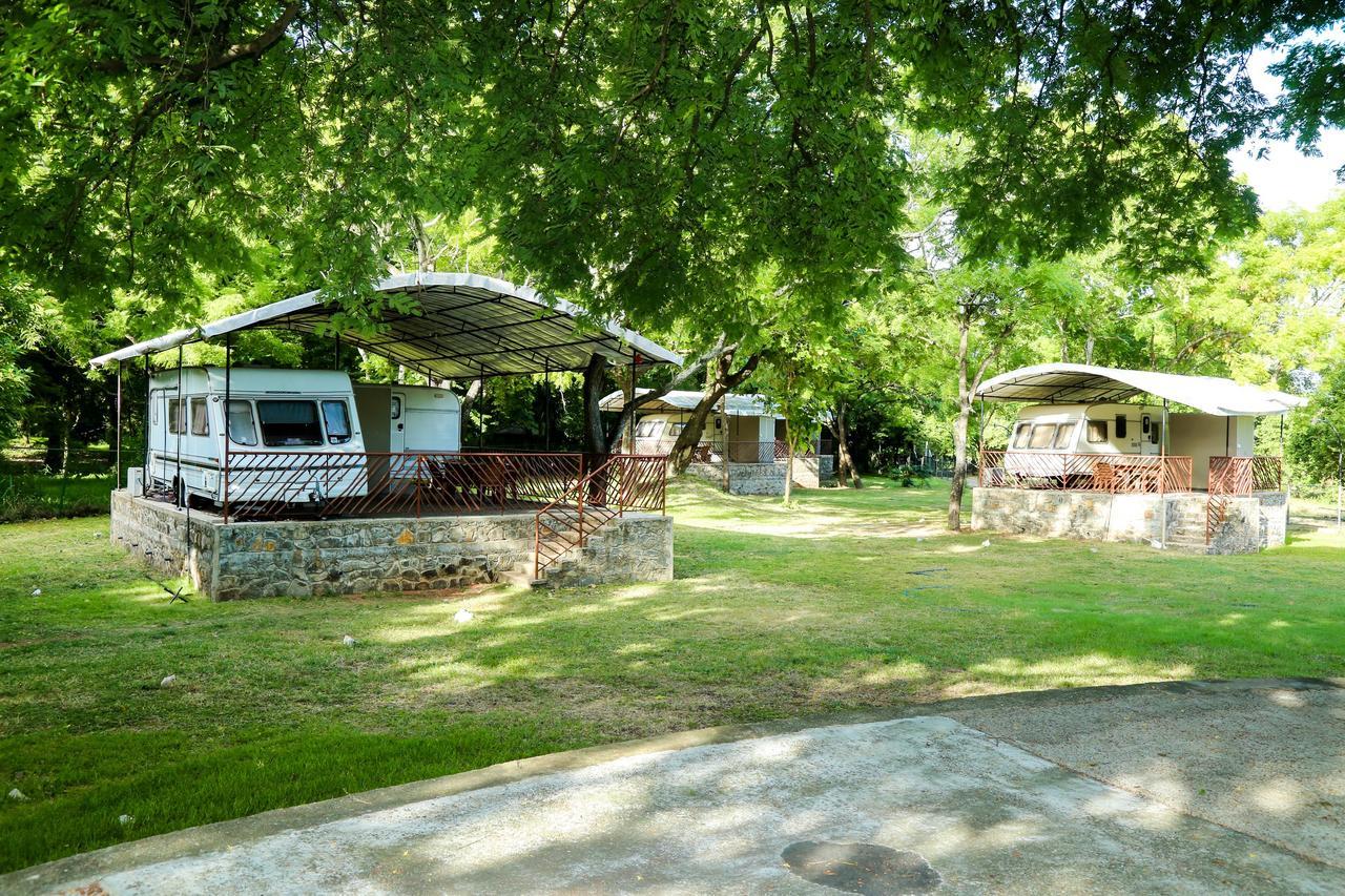 Malwathu Oya Caravan Park Bed & Breakfast Anuradhapura Eksteriør bilde