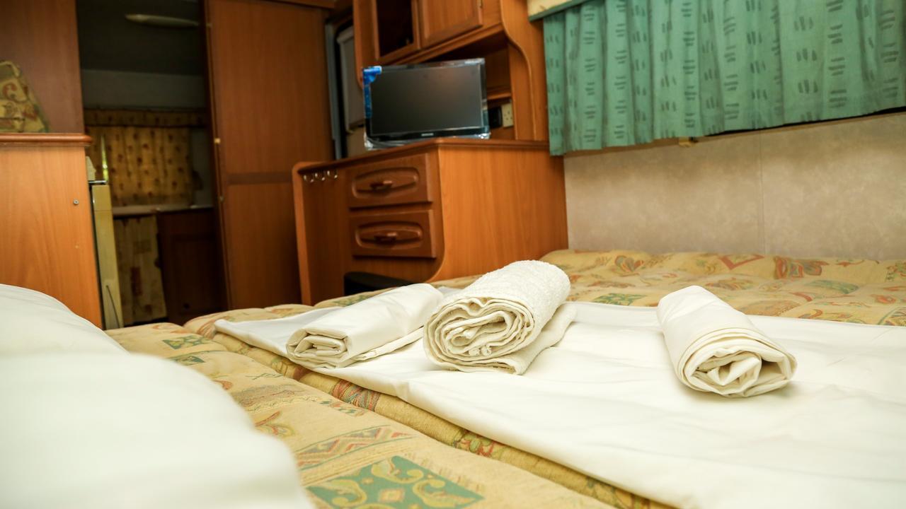 Malwathu Oya Caravan Park Bed & Breakfast Anuradhapura Eksteriør bilde