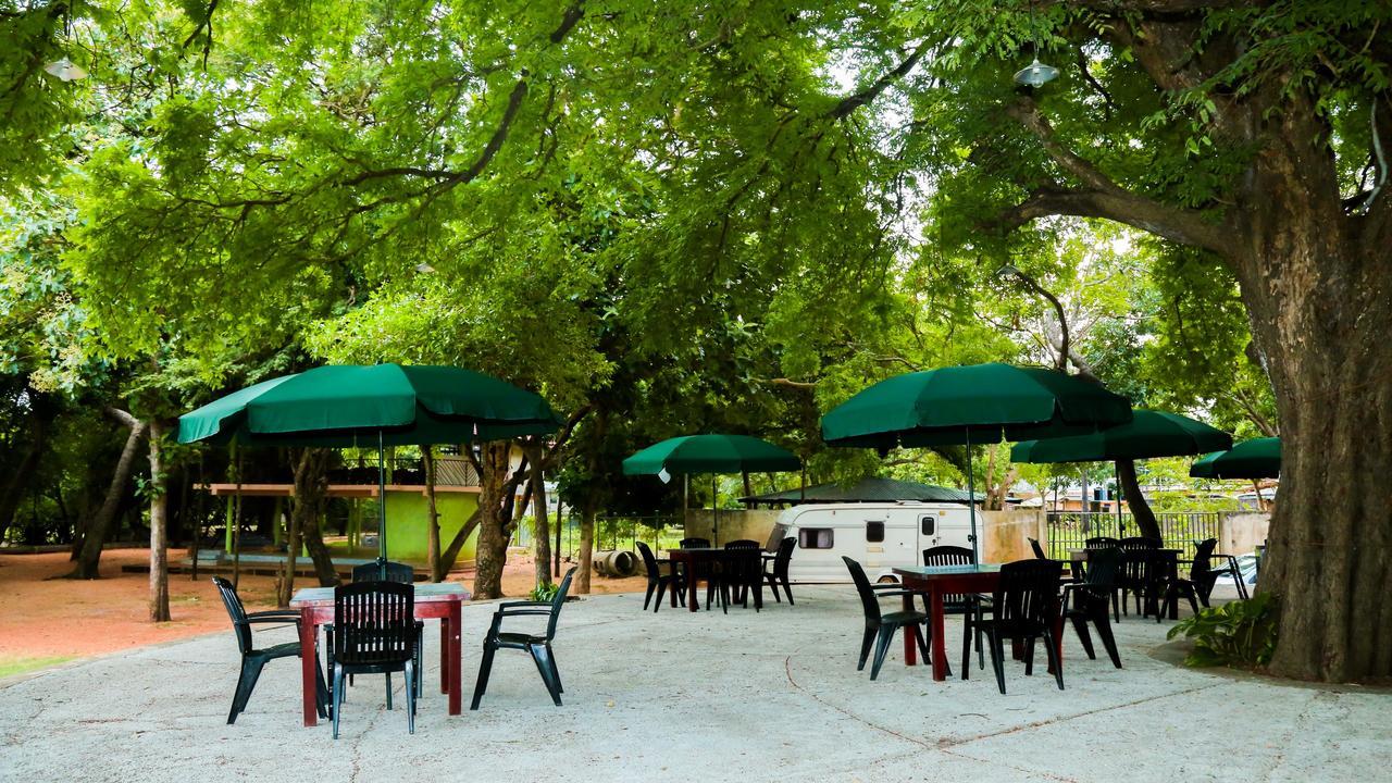 Malwathu Oya Caravan Park Bed & Breakfast Anuradhapura Eksteriør bilde