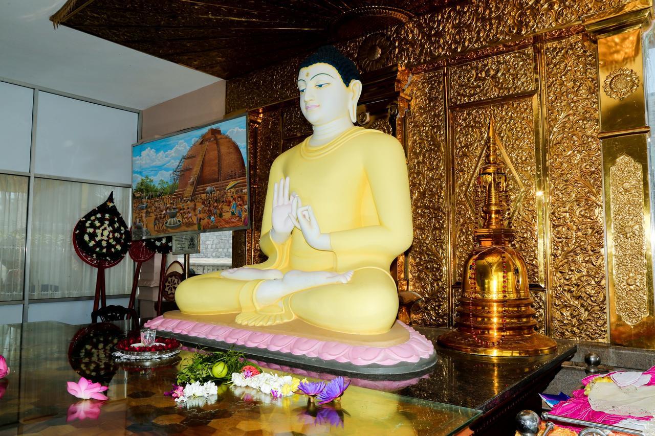 Malwathu Oya Caravan Park Bed & Breakfast Anuradhapura Eksteriør bilde